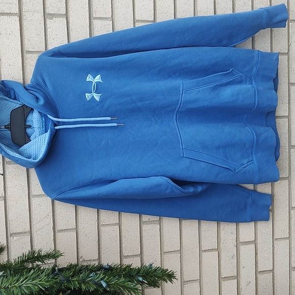 Under Armour Hoodie - Picture 2 of 9